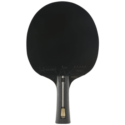 STIGA Pro Carbon Plus – detal powierzchni i włókien węglowych rakietki