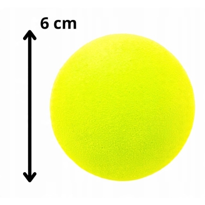 Detal piłeczki z zestawu Point – piankowa, idealna do gry w padla i tenisa plażowego.